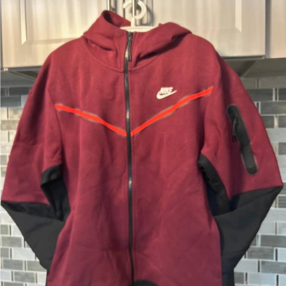 Men's Nike Sportswear Tech
Fleece Full-Zip Hoodie